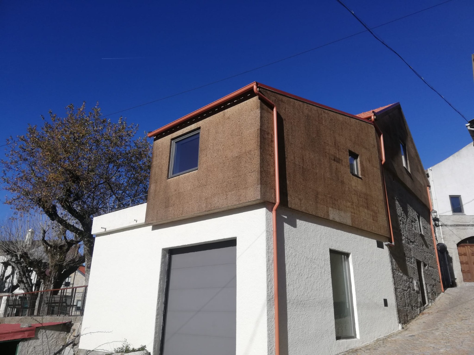 Sambuc'asa — casa inteira
